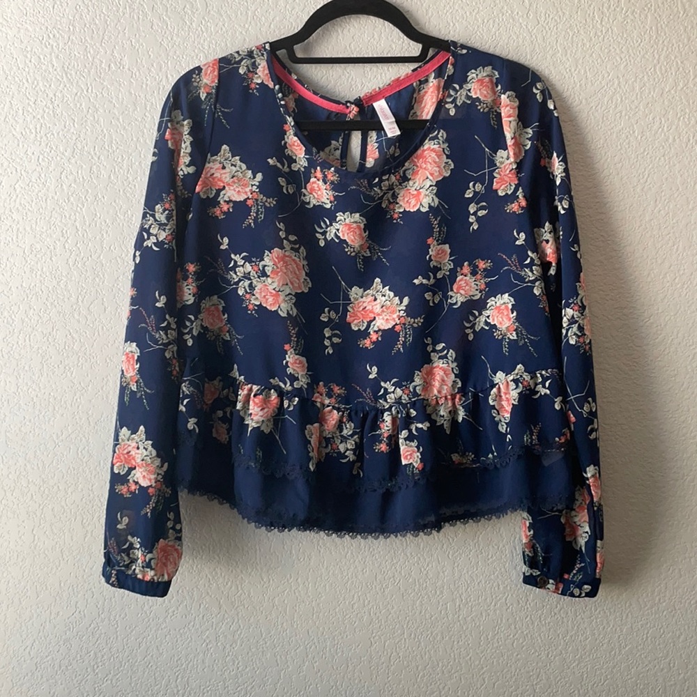Xhilaration Women Floral Top - Size M